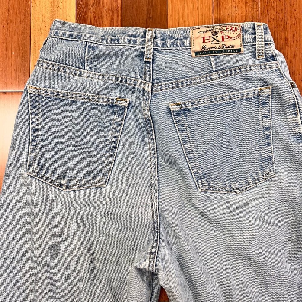 Vintage Straight Leg Express Jeans- Best for a US 6 - Picture 8 of 9